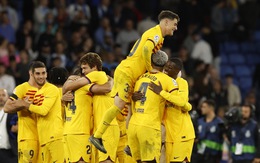 Lewandowski lập cú đúp, Barca vô địch La Liga trước 4 vòng đấu