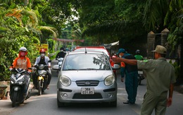 Cấm ô tô qua cầu An Phú Đông, nhiều tài xế còn bỡ ngỡ