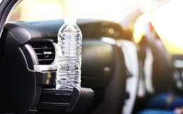 Không nên để gì trong ô tô ngày nắng nóng để tránh cháy xe?