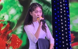 Cô bé 17 tuổi chiến thắng cuộc thi hát Tình ca Bắc Sơn