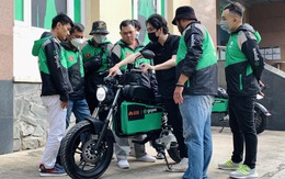 Gojek hợp tác Dat Bike đưa xe máy điện phục vụ vận chuyển hành khách