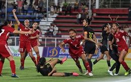 Tuyển nữ Philippines lên nhì bảng nhờ bàn thắng phút bù giờ