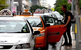 Ngủ quên trên xe, cước taxi tăng gấp 3