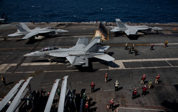 Trung Quốc cử máy bay giám sát hải quân Mỹ và đồng minh tập trận