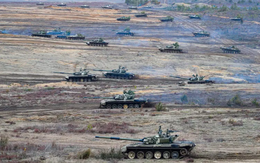 Quân đội Ukraine 'triển khai lực lượng đáng kể' dọc biên giới với Belarus?