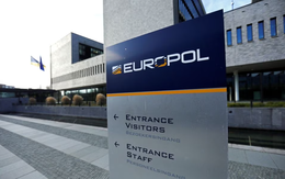 Châu Âu triệt phá dịch vụ chuyên mã hóa thông tin liên lạc cho tội phạm