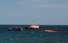 Tìm kiếm ngư dân mất tích trên biển Phú Quý