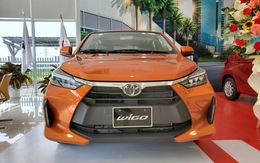 Tin tức giá xe: Toyota Wigo 2023 giảm giá, tặng cả phụ kiện để đẩy hàng