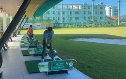 Sân tập golf 'mọc' trên đất quốc phòng