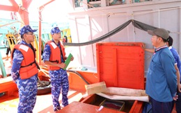 Dầu lậu vẫn tìm đường tràn về, 5 ngày cảnh sát biển bắt gần 300.000 lít dầu DO lậu