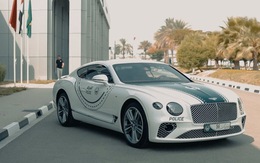 Cảnh sát Dubai mua xe siêu sang Bentley Continental GT giá 300.000 USD