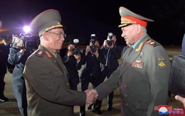 Thấy gì cách Triều Tiên đón tiếp trọng thể bộ trưởng Quốc phòng Nga?