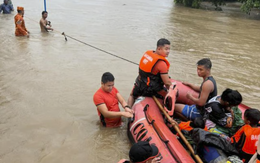 Gió to do bão Doksuri làm lật thuyền khiến 23 người thiệt mạng ở Philippines