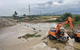 Nước dâng cao, chia cắt đường gom cao tốc Vĩnh Hảo - Phan Thiết