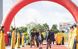 Trường Victoria School khánh thành, mở ra năm học đầu tiên với mô hình happy school