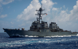 Tư lệnh hải quân Mỹ nói Trung Quốc phải bị thách thức ở Biển Đông
