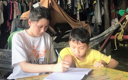 'Em không muốn nghỉ học': Nữ sinh An Giang quyết vượt nghịch cảnh