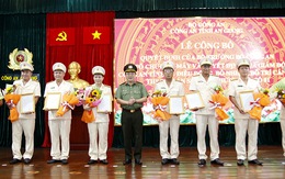 Công an tỉnh An Giang nhận Huân chương Chiến công hạng nhì