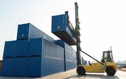 Sau hai năm đầu tư, Hòa Phát tung ra lô container rỗng đầu tiên