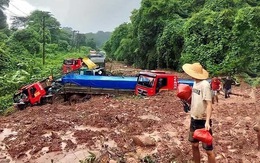 Quân đội Lào tìm tài xế Việt mất tích trong vụ lở đất