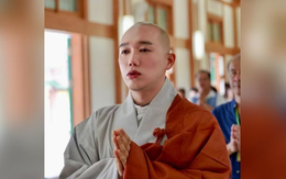 Hàn Quốc: Nhà sư 'đẹp như hoa' thu hút giới trẻ đến chùa