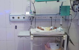 Người bịt kín mặt bỏ bé sơ sinh tại bệnh viện rồi rời đi