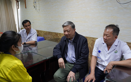 Đại tướng Tô Lâm thăm cảnh sát giao thông bị tài xế vi phạm nồng độ cồn chèn xe qua người