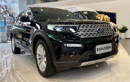 Tin tức giá xe: Ford Explorer giảm tới 440 triệu tại đại lý, lần đầu xuống còn 2 tỉ