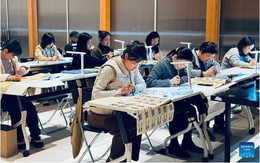 Lớp học buổi tối thu hút giới trẻ Trung Quốc