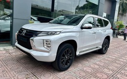 Tin tức giá xe: Xả kho, Mitsubishi Pajero Sport giảm tới 270 triệu tại đại lý, SUV D rẻ ngang Tucson