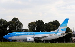 Argentina tư nhân hóa hãng hàng không quốc gia Aerolineas Argentinas