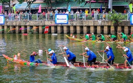 Náo nhiệt đua ghe ngo trên kênh Nhiêu Lộc ở TP.HCM