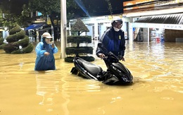 Nhiều hồ thủy lợi xả nước, hàng loạt khu vực ở Nha Trang ngập nặng trong đêm