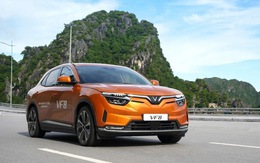 Từ vụ VF8 dừng chạy Xanh SM: Dùng ô tô sang chạy taxi làm giảm giá trị xe?