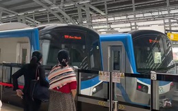 Tàu metro đã giúp tôi thoát khỏi chấm công 8h01 phút