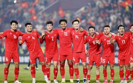 Singapore cầm bóng vượt trội Việt Nam dù lại thua 1-3