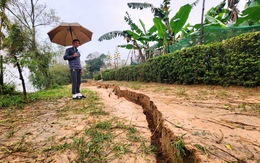 Sạt lở nghiêm trọng tại sông Rào Cùng ở Huế, người dân lo sợ bị ‘sông nuốt nhà’