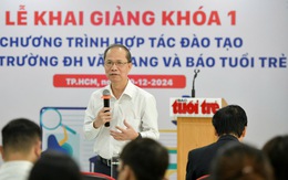 Lần đầu tiên 400 sinh viên Trường đại học Văn Lang học tại tòa soạn báo Tuổi Trẻ