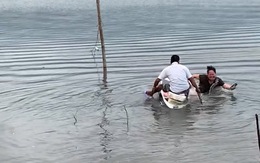 Cười sảng với ông chồng chơi khăm 'nóc nhà'