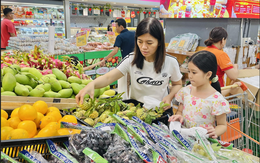 Mùng 4 Tết: thêm siêu thị mở cửa, rau xanh, thực phẩm tươi sống dồi dào