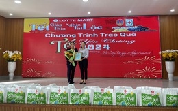 LOTTE Mart trao tặng 16 tấn gạo cho các hộ gia đình khó khăn