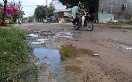 Đà Nẵng: Khổ sở vì nhiều con đường nát như tương