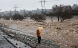 ‘Sông khí quyển’ ập vào bờ Tây Mỹ, 20 triệu người gặp nguy hiểm