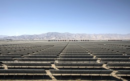 Trung Quốc vươn tới vị trí 'thống trị' về năng lượng mặt trời thế nào?
