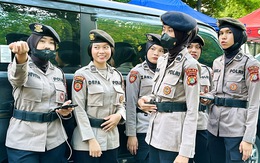 Đội tuyển Việt Nam bị tắc đường đến sân Bung Karno, an ninh thắt chặt