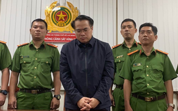 Cựu cục trưởng Đặng Việt Hà nhận 100 triệu đồng ‘chúc mừng’ nhậm chức