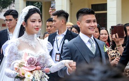 Quang Hải rạng rỡ 'đấu trận chung kết' với cô dâu Chu Thanh Huyền