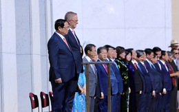 Úc bắn 19 loạt đại bác chào mừng Thủ tướng Phạm Minh Chính