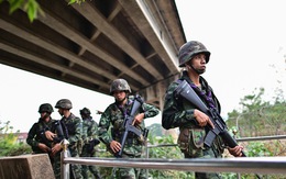 Phe nổi dậy thắng thế, 200 binh sĩ Myanmar rút lui về sát biên giới Thái Lan