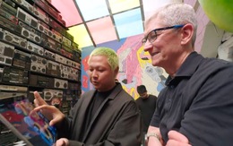 Cuộc gặp gỡ đặc biệt giữa CEO Apple Tim Cook và đạo diễn Phương Vũ